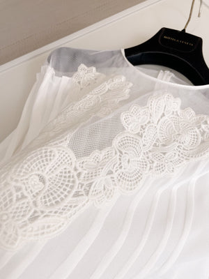 Silk Lace Embroidered Bubble Sleeve Top