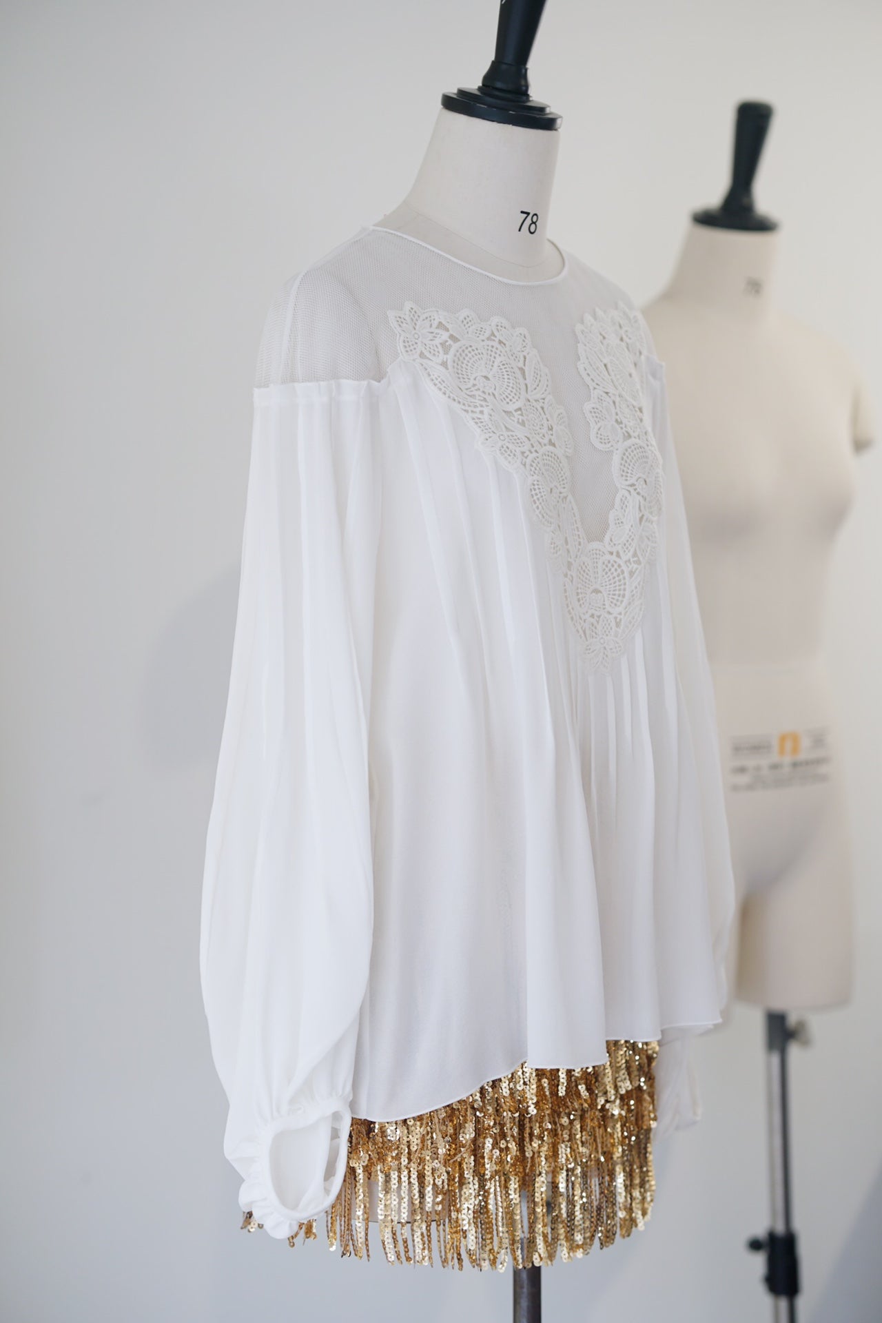 Silk Lace Embroidered Bubble Sleeve Top