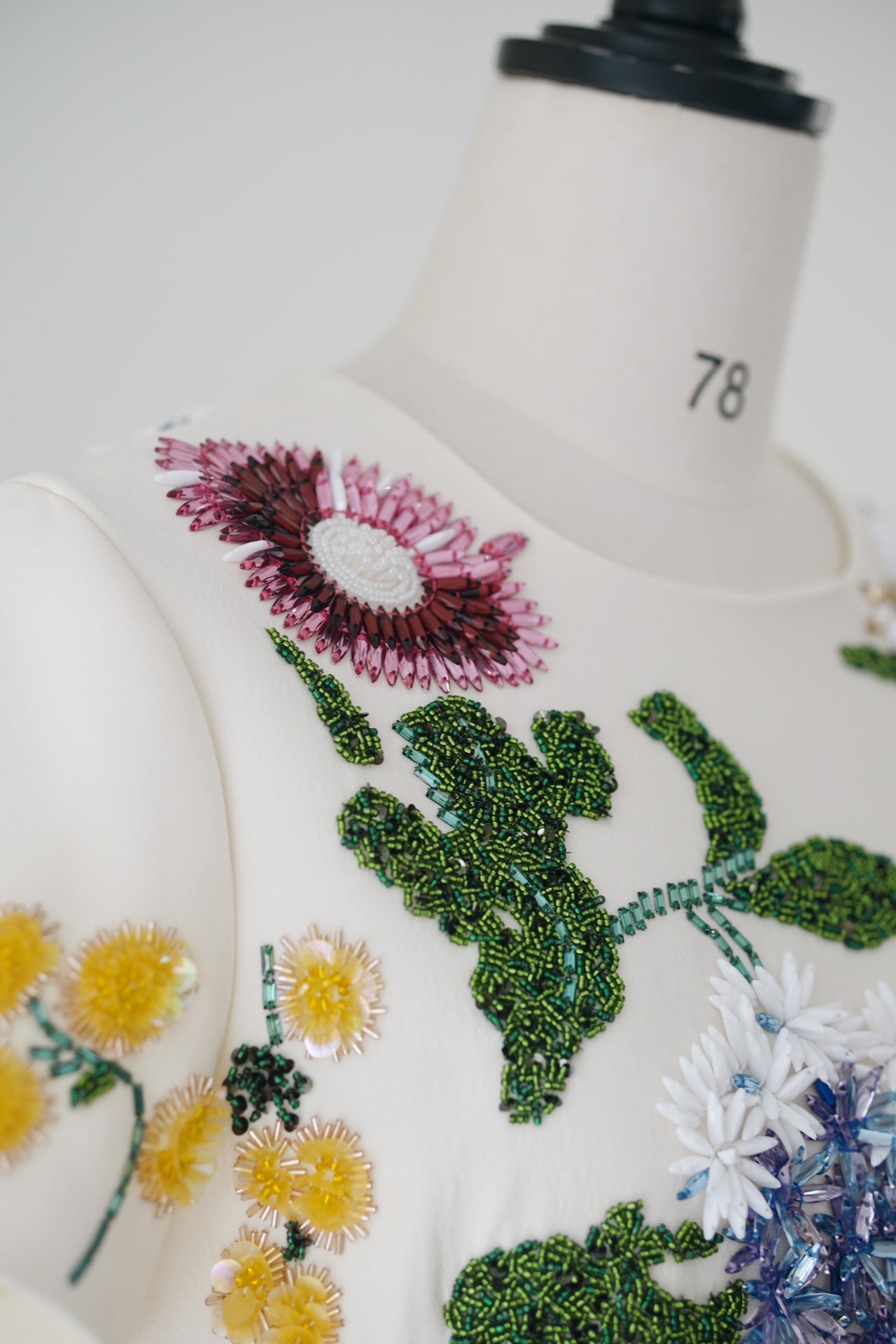Spring/Summer 24 Rhinestone Flower Embroidery Silk Wool Dress